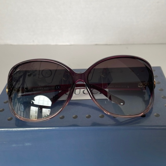 Authentic Sunglasses Gucci Made in Italy. - Picture 3 of 11